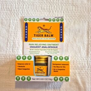 Tiger Balm white Regular pain Relieving Ointment 18g jar New unopened